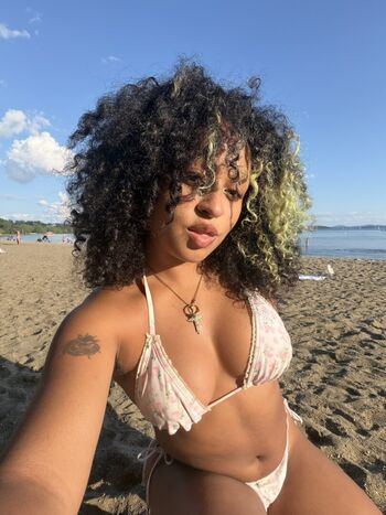 Full leaked Aprlfls private onlyfans photo