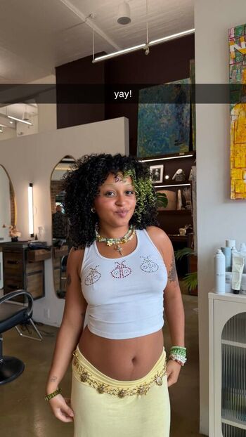 Full leaked Aprlfls private onlyfans photo