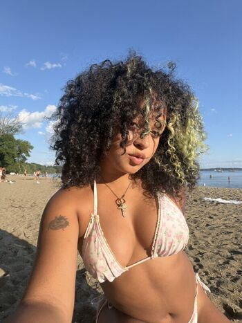 Full leaked Aprlfls private onlyfans photo