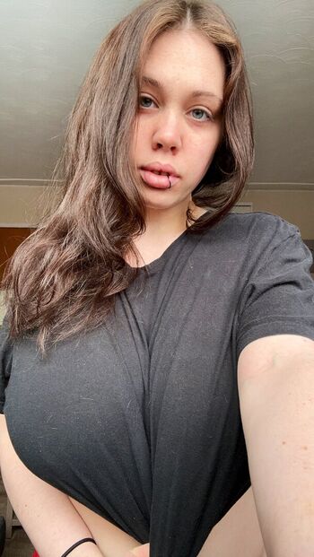 Full leaked Aprilrien private onlyfans photo
