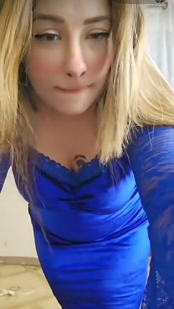 Full leaked Arab camgirl private onlyfans photo