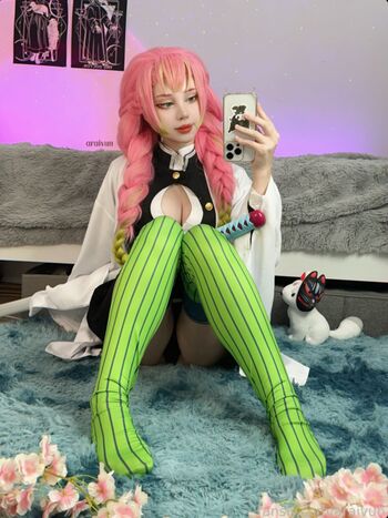 Full leaked Araivun page private onlyfans photo