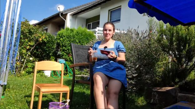 Full leaked Archienannie private onlyfans photo