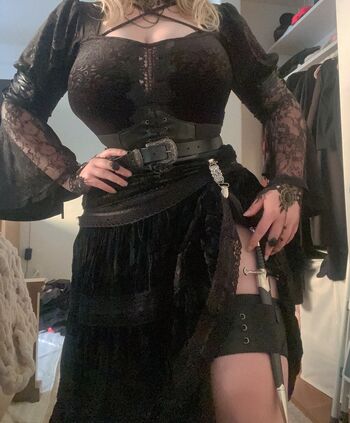 Full leaked Aretteepls page private onlyfans photo