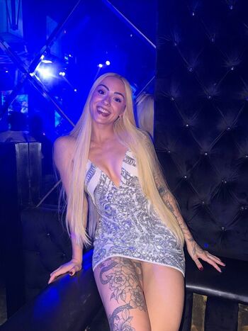 Full leaked Ari geli page private onlyfans photo