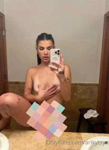 Full leaked Ari kytsya  page private onlyfans photo