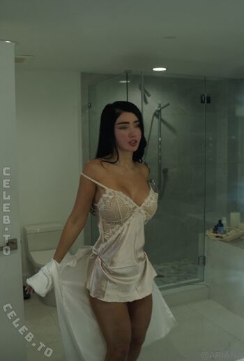 Full leaked Ariana private onlyfans photo