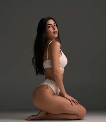 Full leaked Ariana dugarte private onlyfans photo