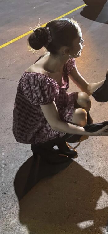 Full leaked Ariana grande page private onlyfans photo
