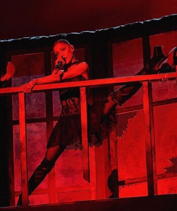 Full leaked Ariana grande  page private onlyfans photo