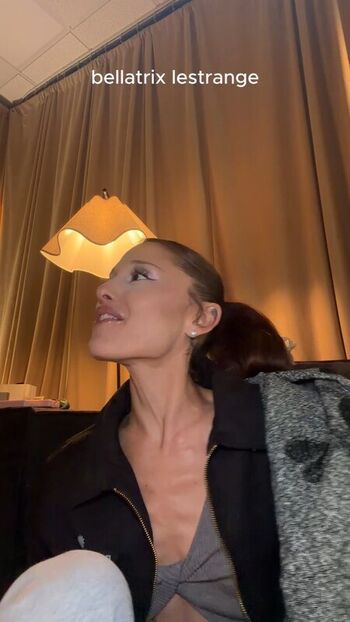 Full leaked Ariana grande  page private onlyfans photo