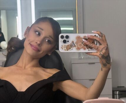 Full leaked Ariana grande private onlyfans photo