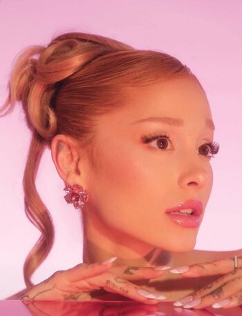 Full leaked Ariana grande private onlyfans photo