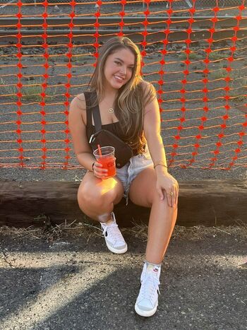 Full leaked Ariana vargas private onlyfans photo