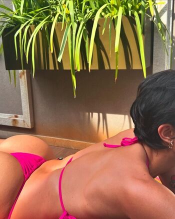 Full leaked Arianelcrd private onlyfans photo