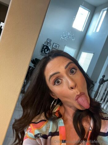 Ariella Ferrera