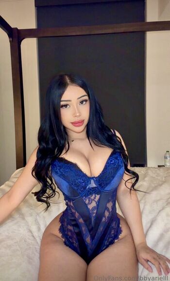 Full leaked Ariellmarriee private onlyfans photo
