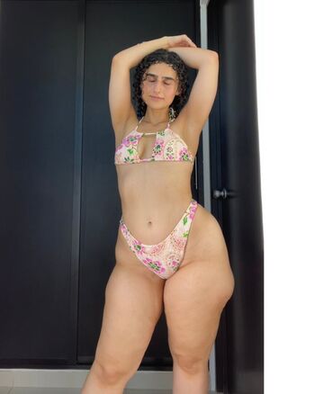 Full leaked Armenian girls private onlyfans photo