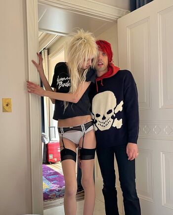 Full leaked Arrow de willde page private onlyfans photo