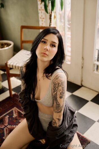 Full leaked Arryn zech page private onlyfans photo