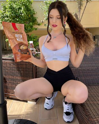Full leaked Arual bloom page private onlyfans photo