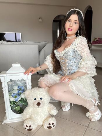 Full leaked Arual bloom page private onlyfans photo