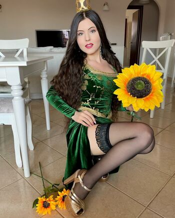 Full leaked Arual bloom page private onlyfans photo