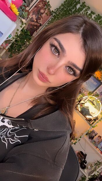 Full leaked Aruuu page private onlyfans photo