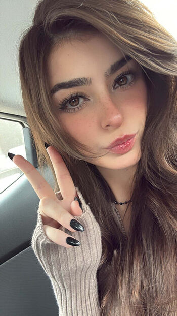 Full leaked Aruuu private onlyfans photo