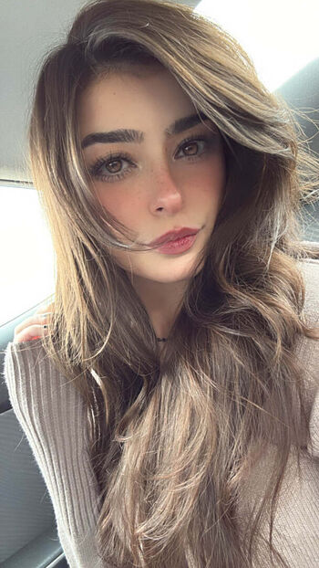 Full leaked Aruuu private onlyfans photo