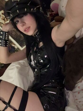Full leaked Ashisbees private onlyfans photo