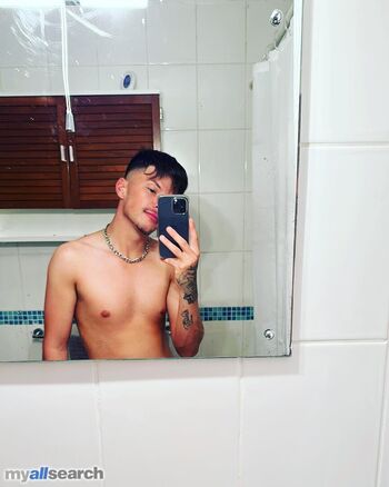Full leaked Ashleecoggin private onlyfans photo