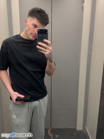 Full leaked Ashleecoggin private onlyfans photo