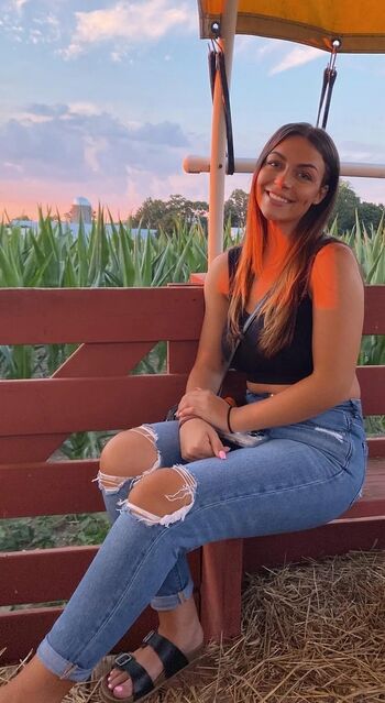 Full leaked Ashleighmarchetti page private onlyfans photo