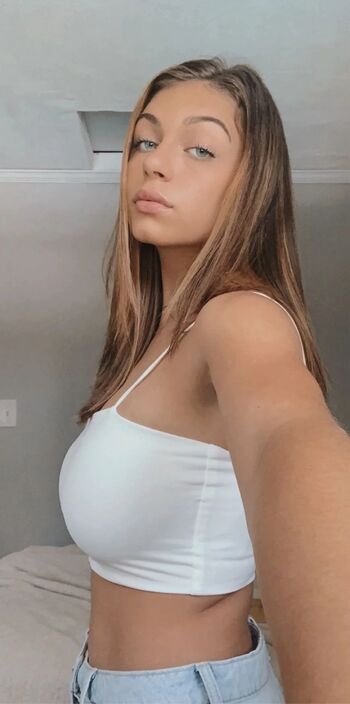 Full leaked Ashleighmarchetti private onlyfans photo