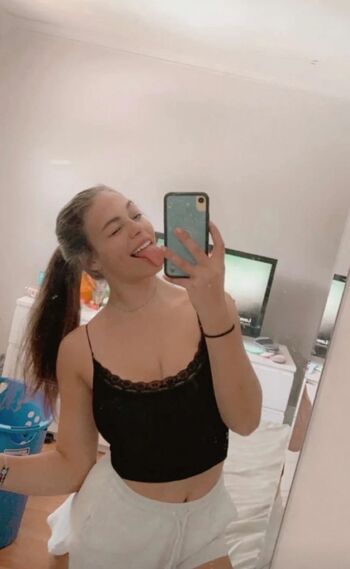 Full leaked Ashleighmarchetti private onlyfans photo