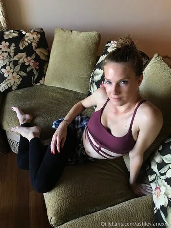 Full leaked Ashley lane  page private onlyfans photo