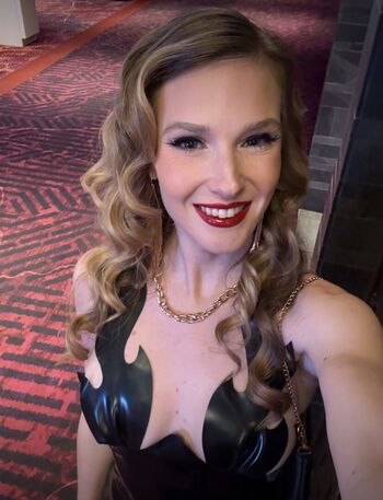 Full leaked Ashley lane page private onlyfans photo