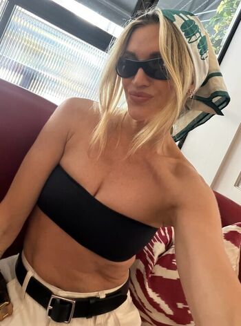 Full leaked Ashley roberts page private onlyfans photo