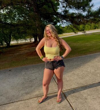 Full leaked Ashleyyrobersonn private onlyfans photo
