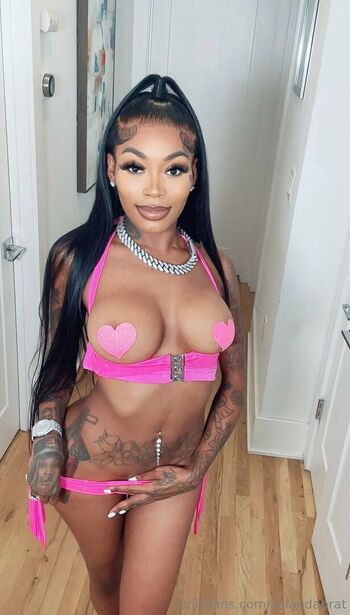 Full leaked Asian da brat private onlyfans photo