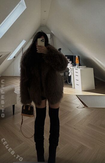 Full leaked Asleyia private onlyfans photo