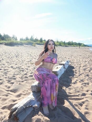 Full leaked At isabellacyh private onlyfans photo