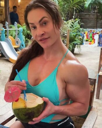 Full leaked Athenemusclegoddess private onlyfans photo
