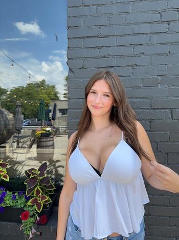 Full leaked Aubrey jane private onlyfans photo