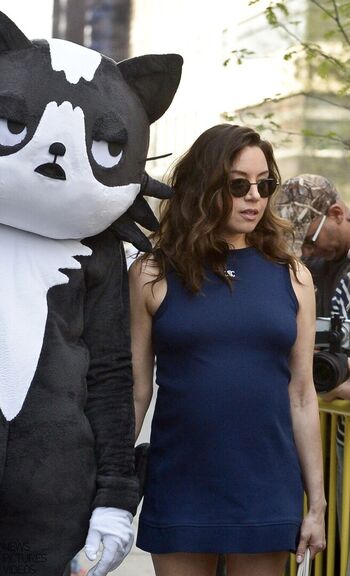 Full leaked Aubrey plaza private onlyfans photo