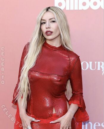 Ava Max