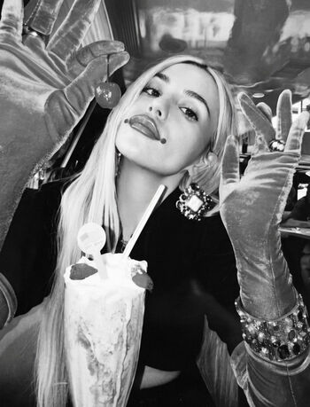 Full leaked Ava max  page private onlyfans photo