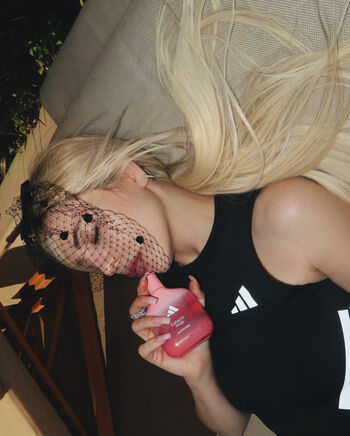 Full leaked Ava max  page private onlyfans photo