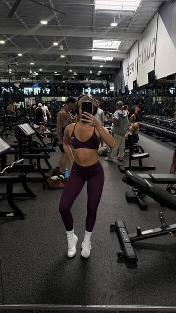 Ava Robar
